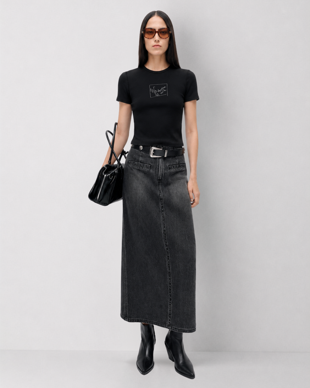 Devotion Inscription Women Tee